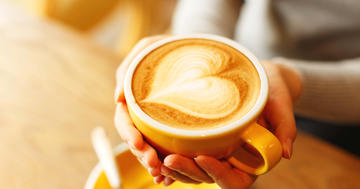 1日900mlのコーヒーを飲む人は低リスク？繰り返す神経障害、「多発性硬化症」との関連の写真